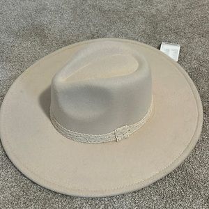 Felt wide brim hat